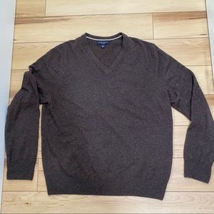 Banana Republic - Men’s Brown V-Neck Cashmere Sweater - Size Large